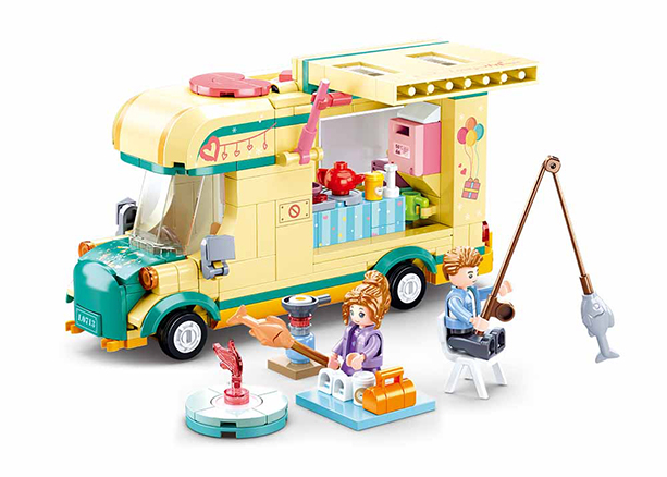 Winter Camper Trailer Building Brick Kit (314 pcs)-2