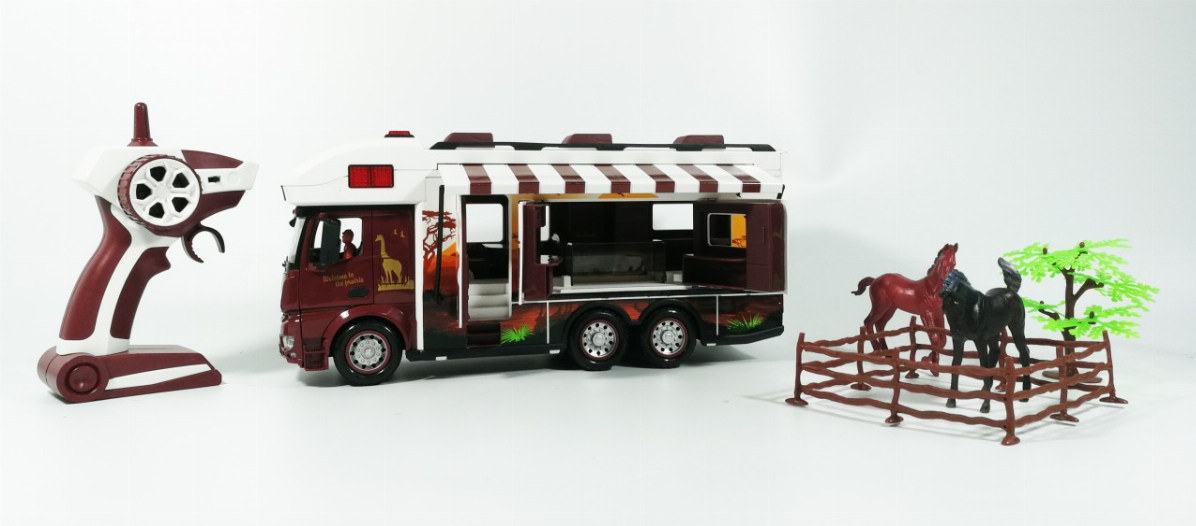 2.4 G Safari Rv With Lights, Sound And Horses-7