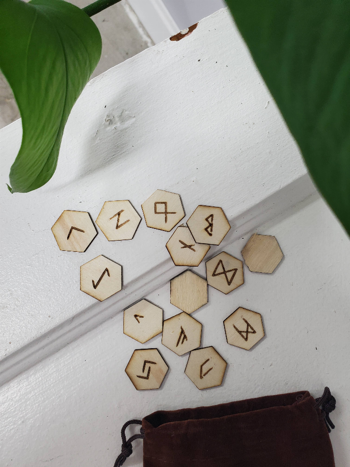 Wood Engraved Rune Set-2